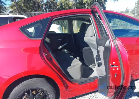 2012 Toyota Prius Two из США, поврежденный, VIN JTDKN3DU7C1594013